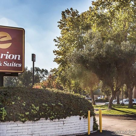 Days Inn By Wyndham Stockton Exterior foto